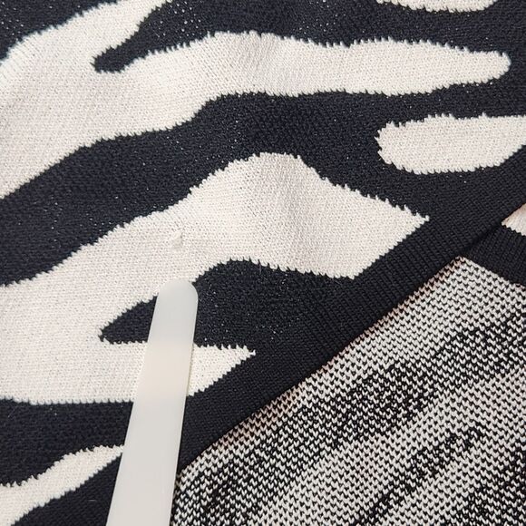 New York & Company Gabrielle Union Faux Wrap Sweater Top Womens Med Zebra Print - Picture 10 of 10